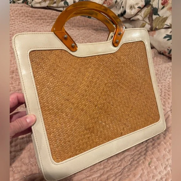 Elegant Vintage Tan and Cream Women's Handbag Great Condition Weave Woven - Picture 3 of 10